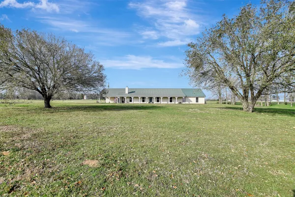 $899,900 | 599 County Road 295, Garrison, TX 75946