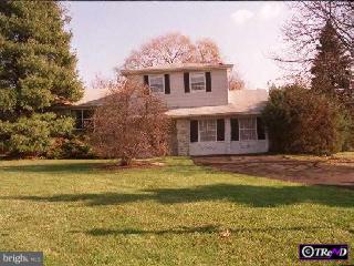 865 Broadmoor Road Huntingdon Valley, PA 19006 - Photo 1 of 1 Gallery Image 1