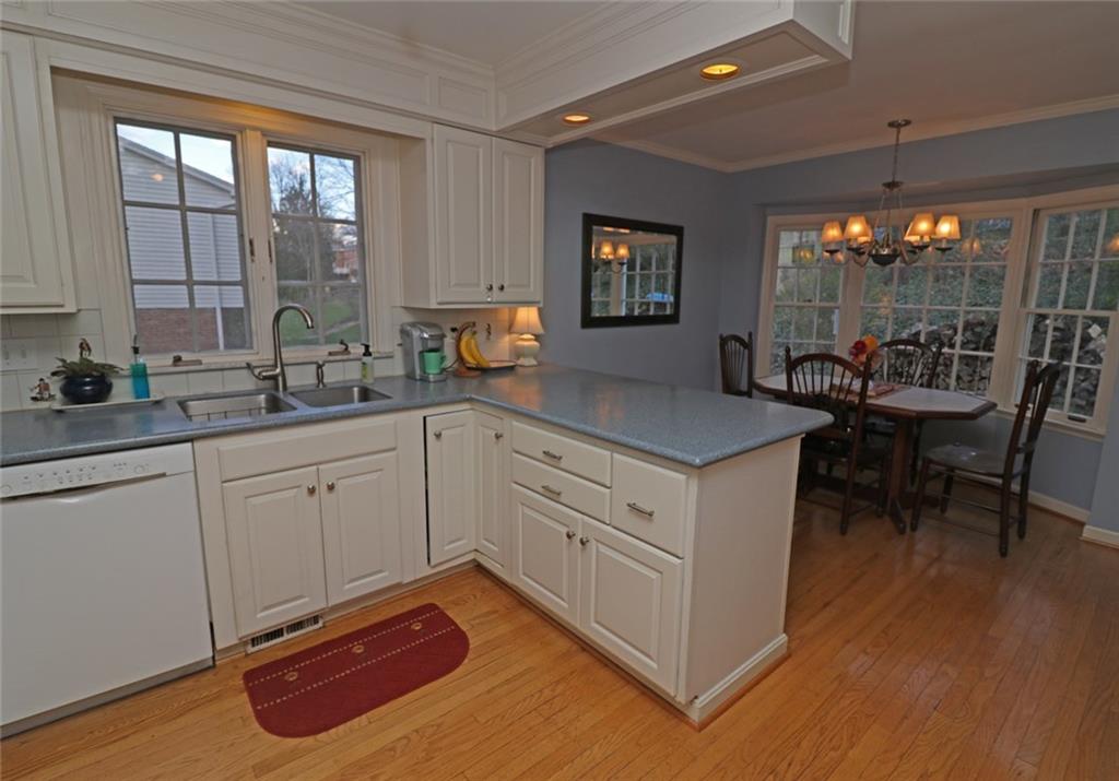 554 Trotwood Ridge Road Upper St. Clair, PA 15241 - Photo 11 of 25 Gallery Image 11