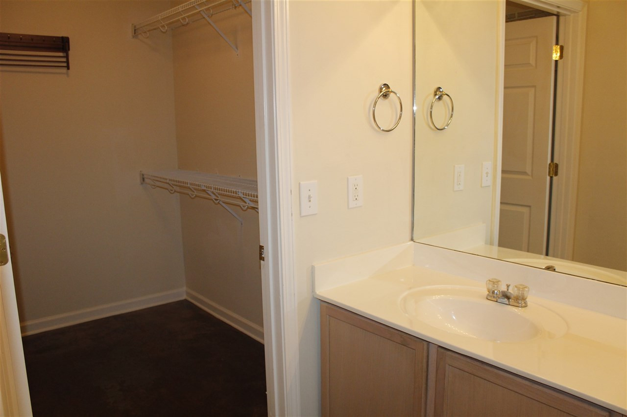 302 Charmant Place, Unit 302 Ridgeland, MS 39157 - Photo 17 of 24 Photo 17