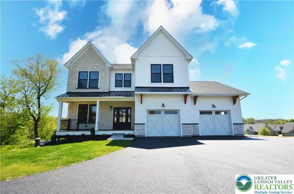 $774,999 | 4740 Hillcrest Lane, Whitehall, PA 18052