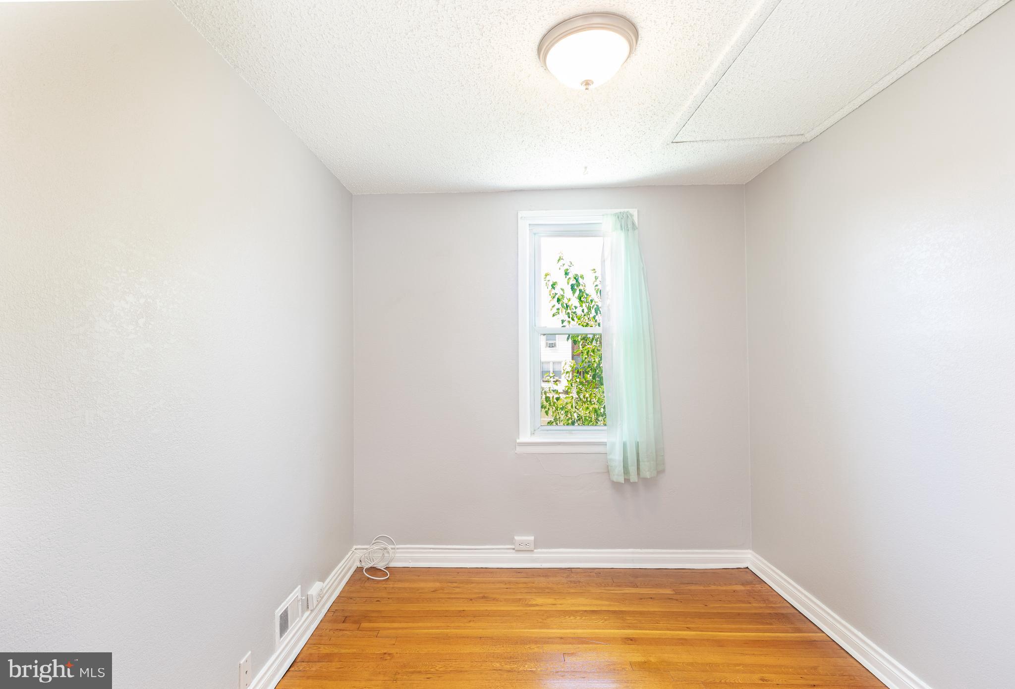 7477 Berkshire Road Baltimore, MD 21224 - Photo 29 of 32 Gallery Image 29