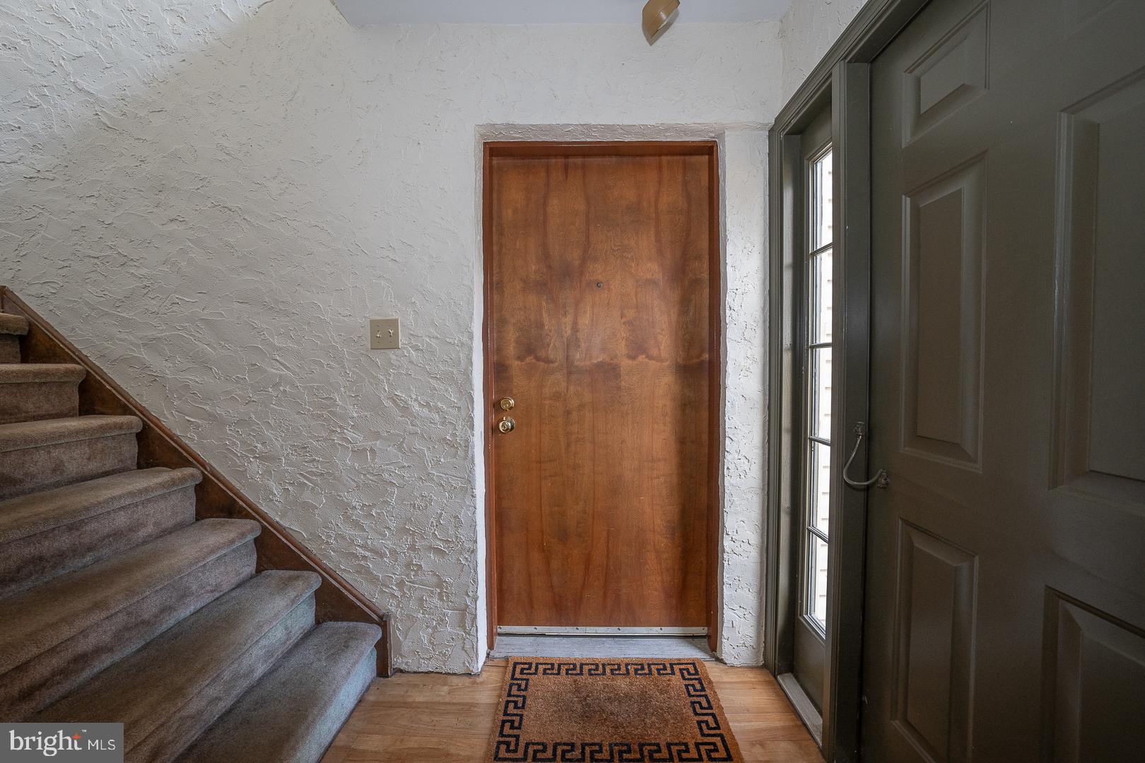 112 Lantoga Road, Unit B Wayne, PA 19087 - Photo 2 of 24 Entry Door