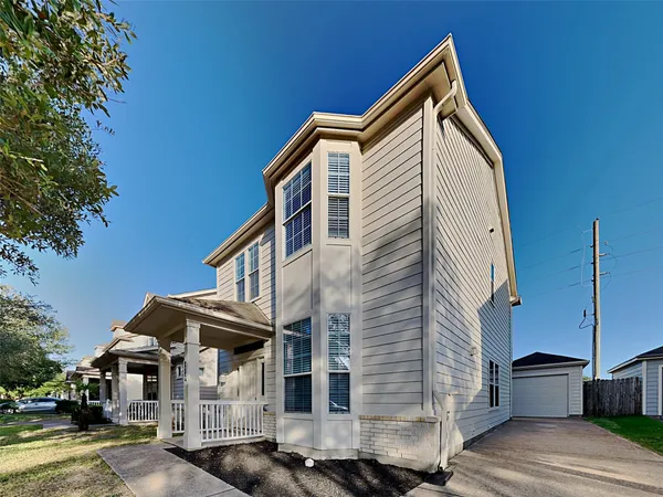 $250,000 | 18819 Sandelford Drive, Katy, TX 77449