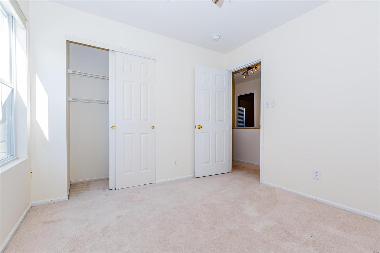 175 Cascade Terrace Drive Ballwin, MO 63021 - Photo 22 of 42 Gallery Image 22
