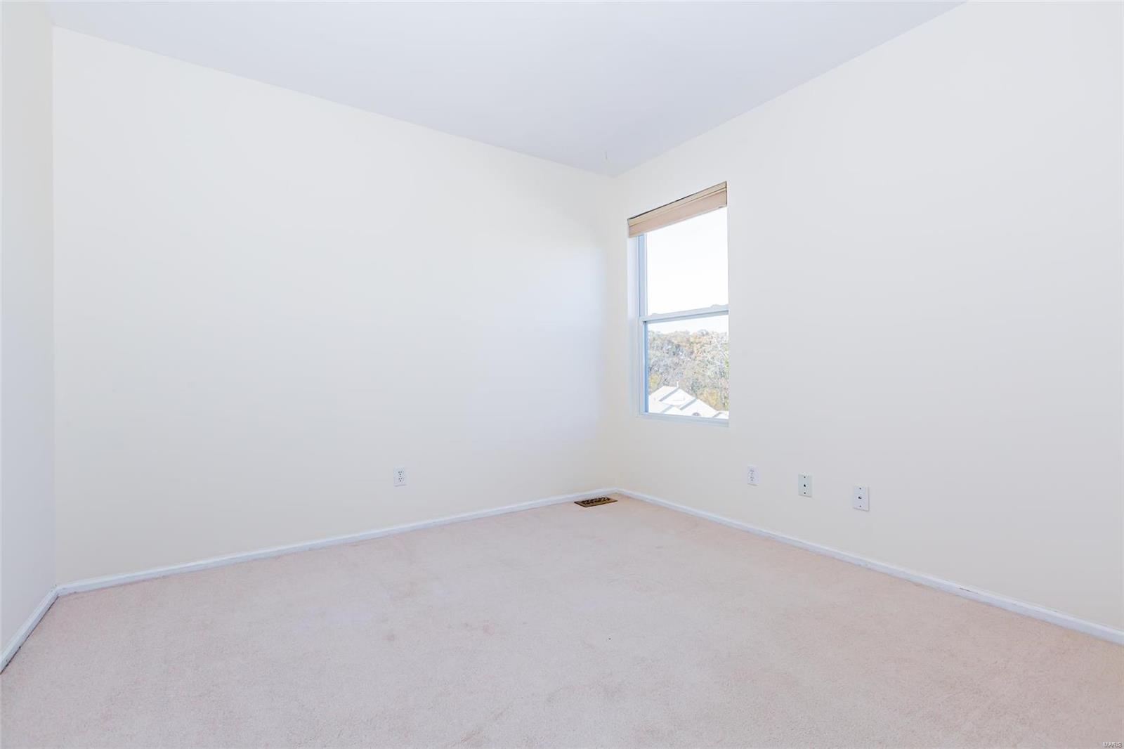 175 Cascade Terrace Drive Ballwin, MO 63021 - Photo 24 of 42 Gallery Image 24