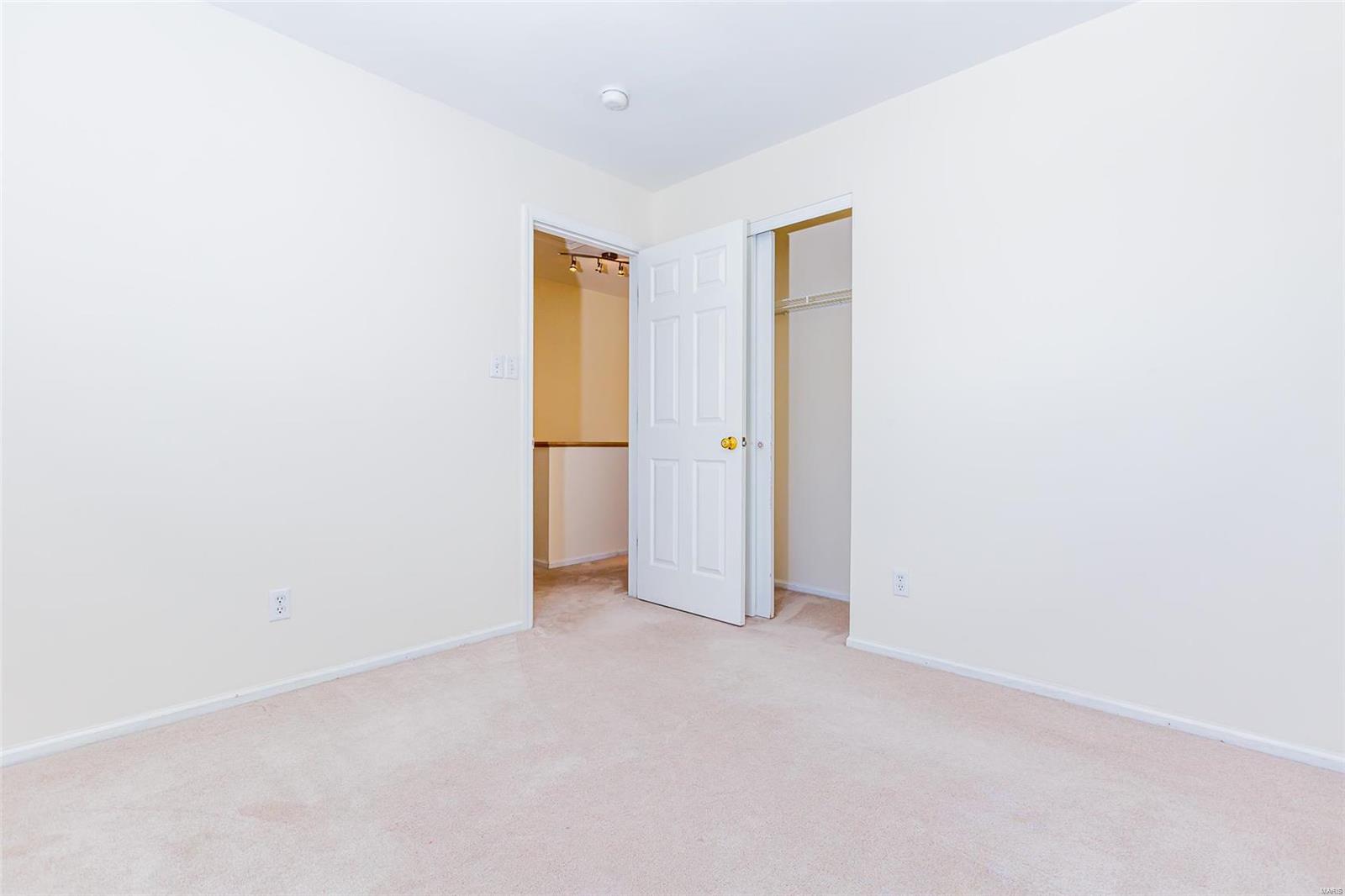 175 Cascade Terrace Drive Ballwin, MO 63021 - Photo 26 of 42 Gallery Image 26
