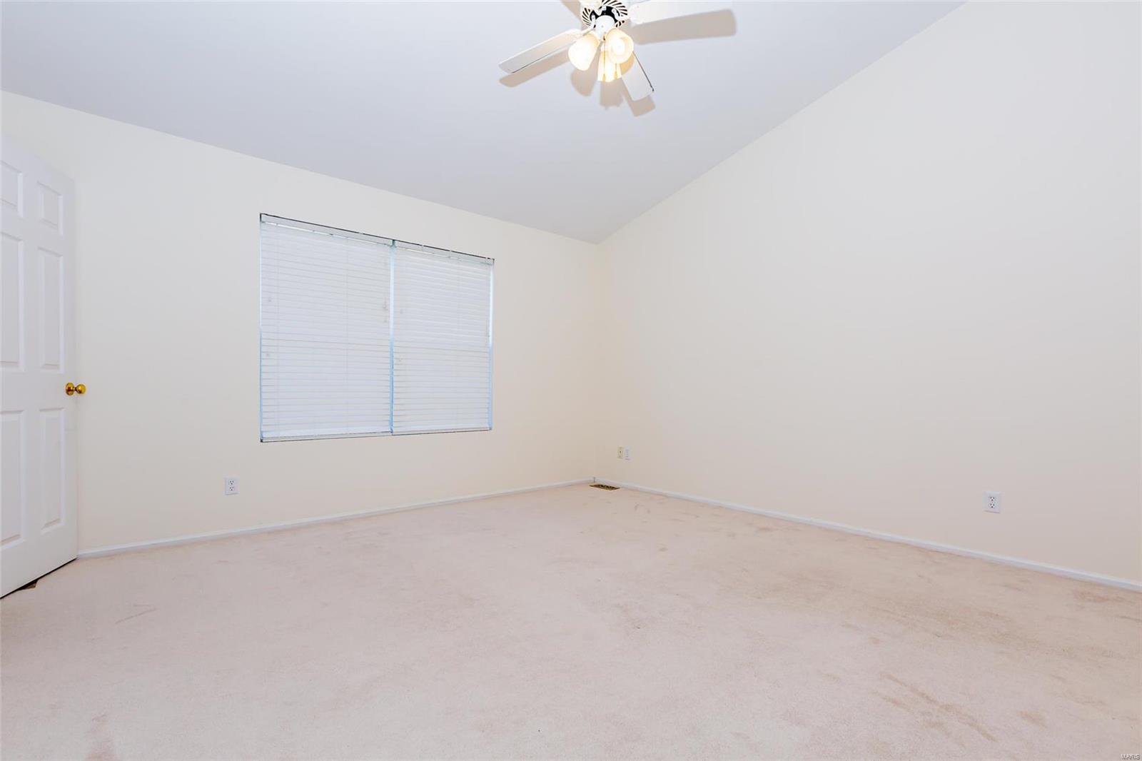 175 Cascade Terrace Drive Ballwin, MO 63021 - Photo 28 of 42 Gallery Image 28