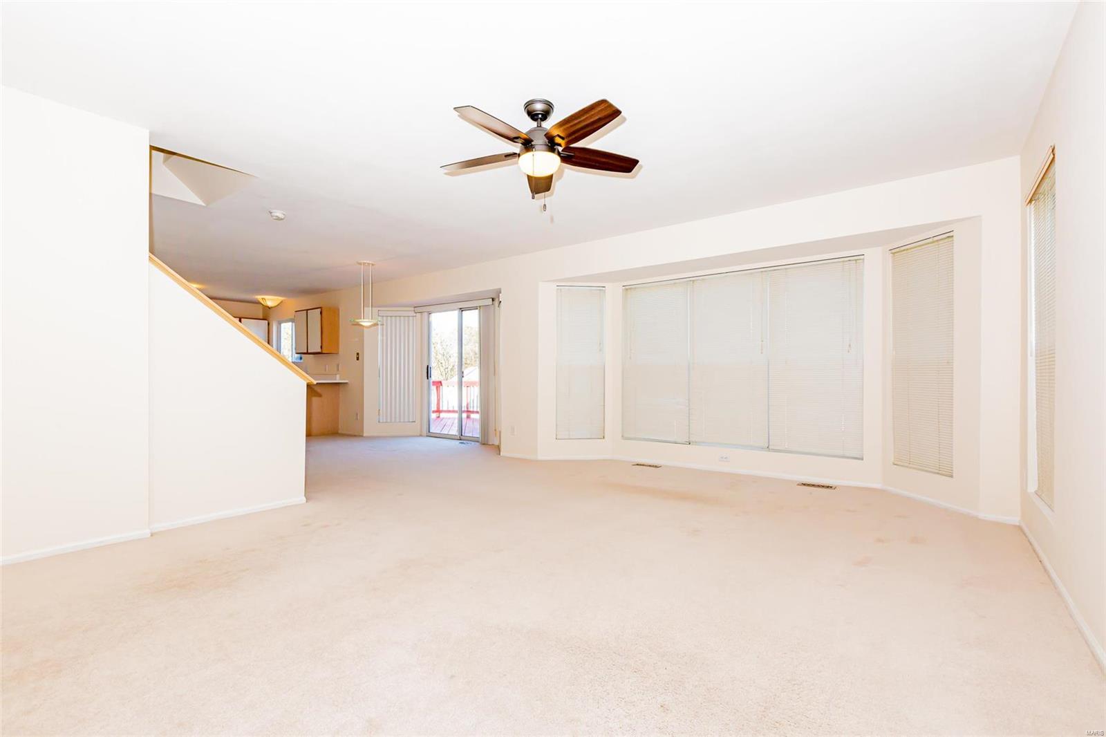175 Cascade Terrace Drive Ballwin, MO 63021 - Photo 4 of 42 Gallery Image 4