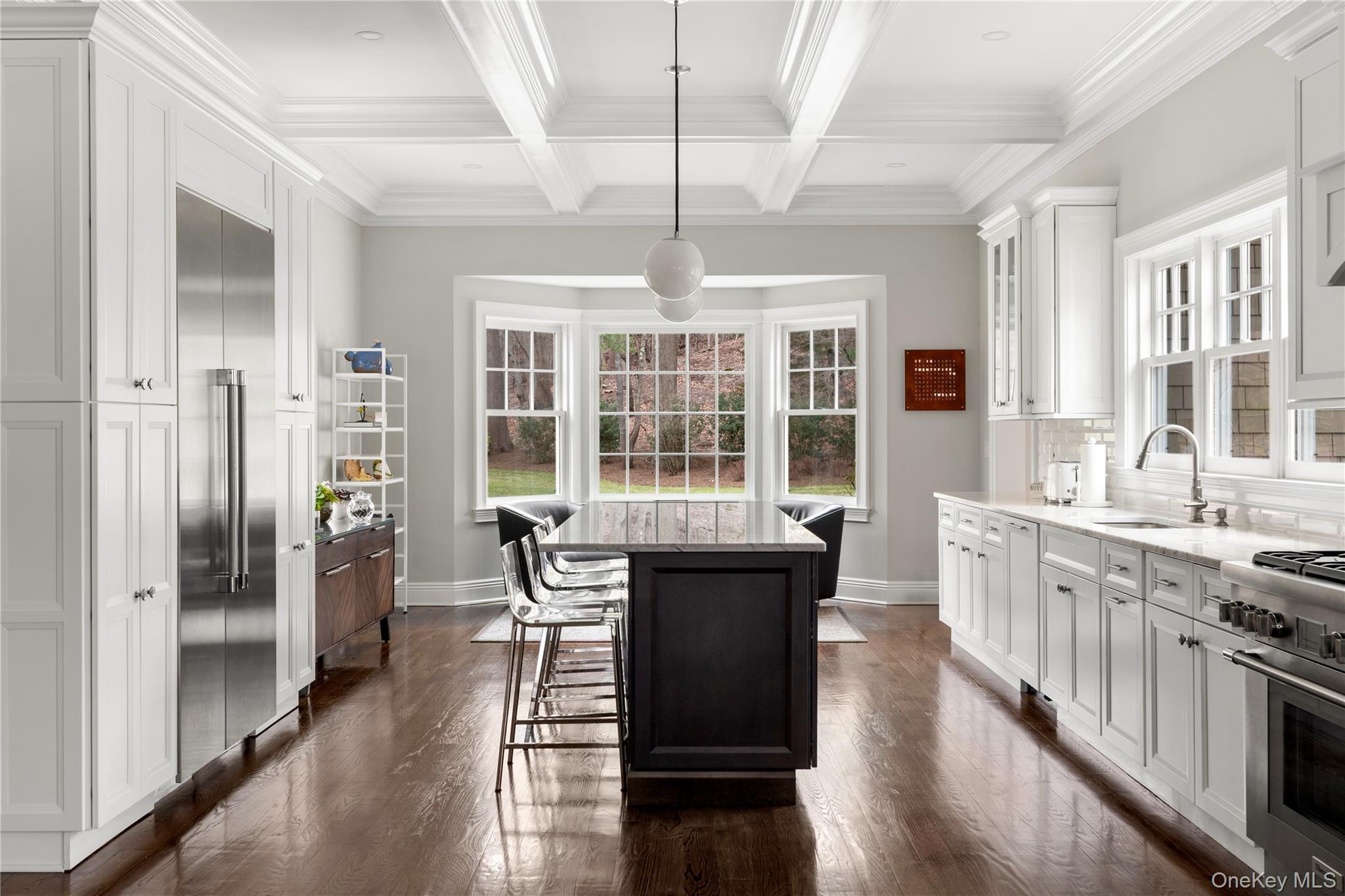 84 Cove Neck Road Cove Neck, NY 11771 - Photo 13 of 48