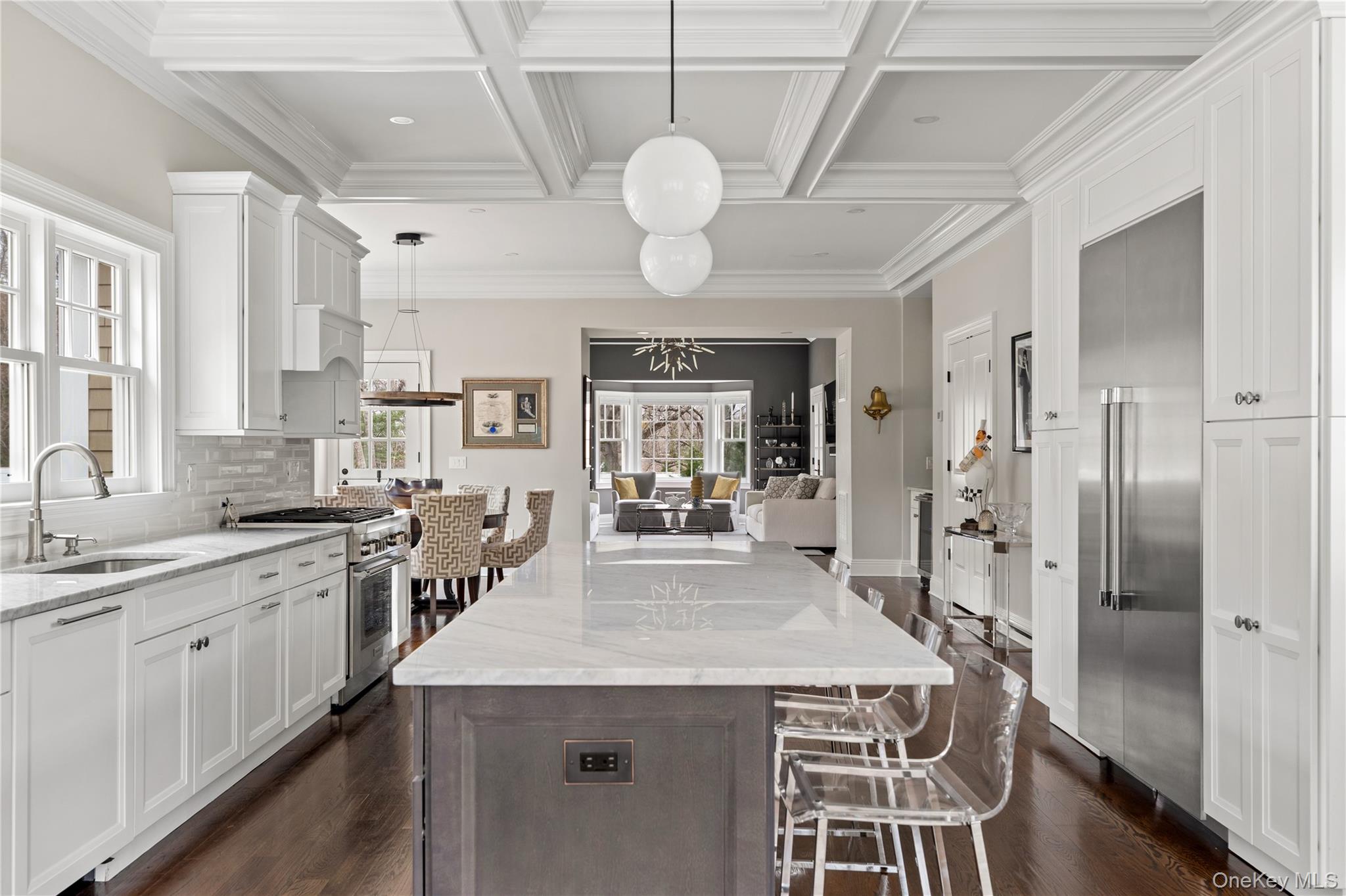 84 Cove Neck Road Cove Neck, NY 11771 - Photo 14 of 48