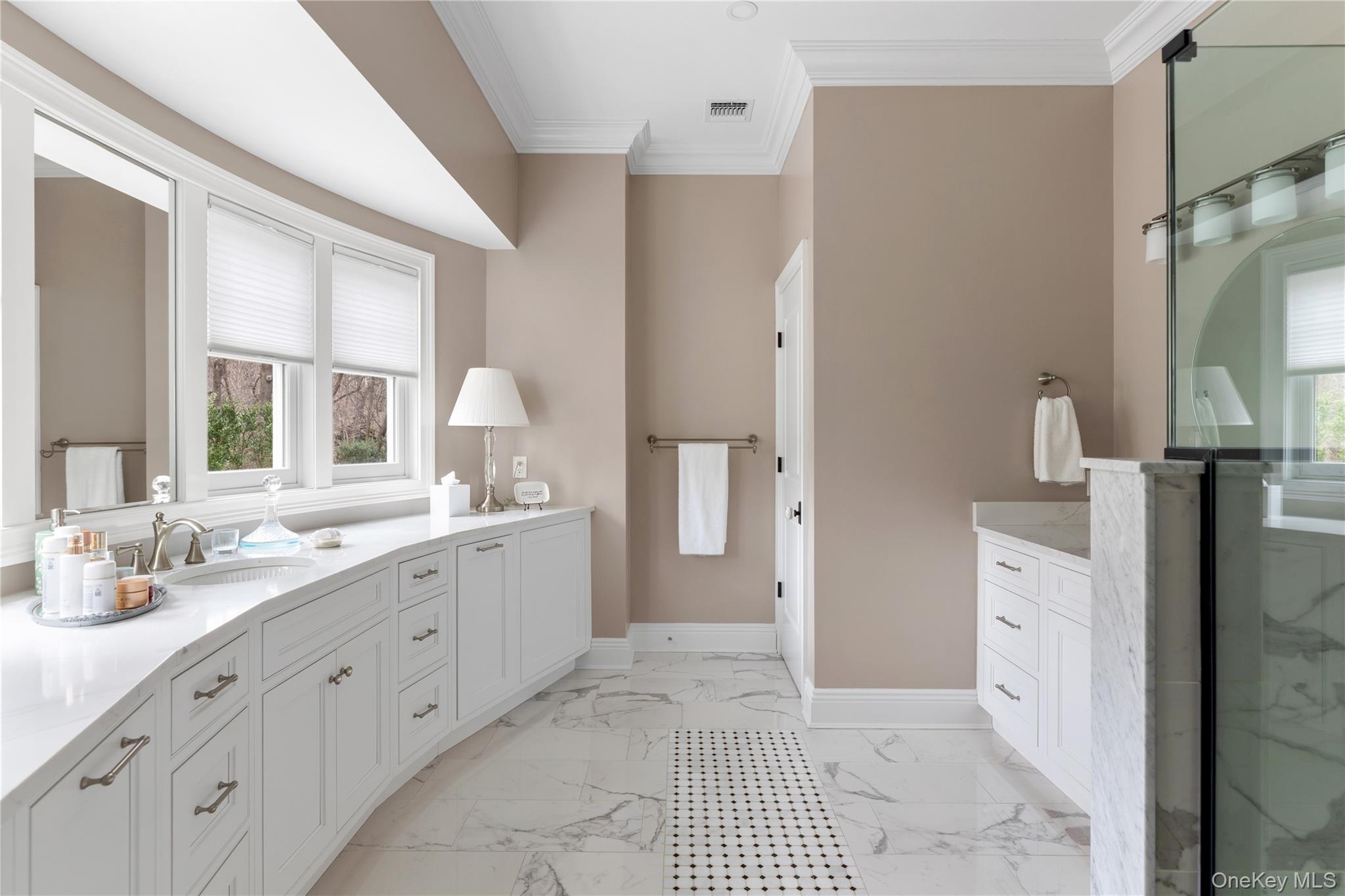 84 Cove Neck Road Cove Neck, NY 11771 - Photo 19 of 48