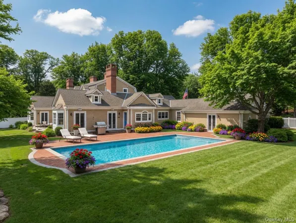 $4,450,000 | 84 Cove Neck Road, Cove Neck, NY 11771