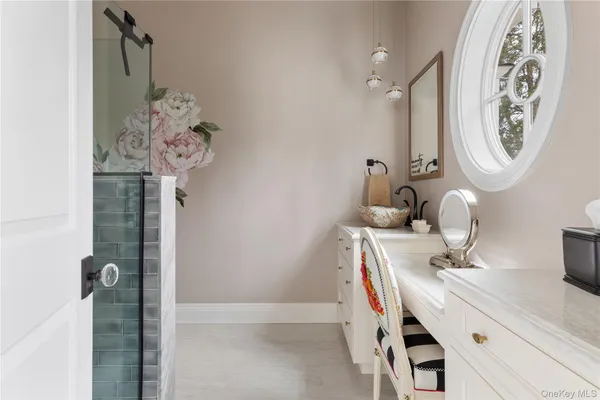 $4,450,000 | 84 Cove Neck Road, Cove Neck, NY 11771