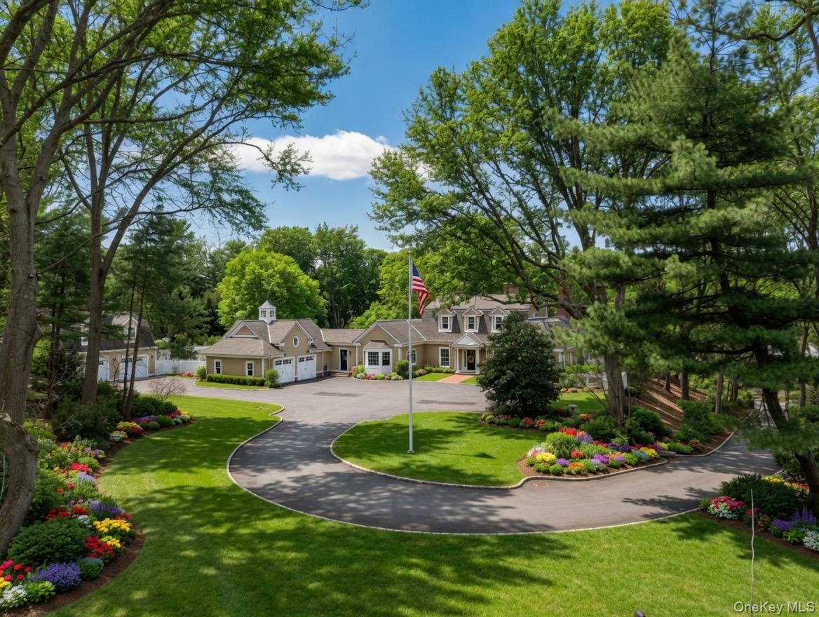 84 Cove Neck Road Cove Neck, NY 11771 - Photo 3 of 48