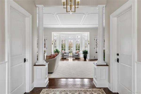 $4,450,000 | 84 Cove Neck Road, Cove Neck, NY 11771