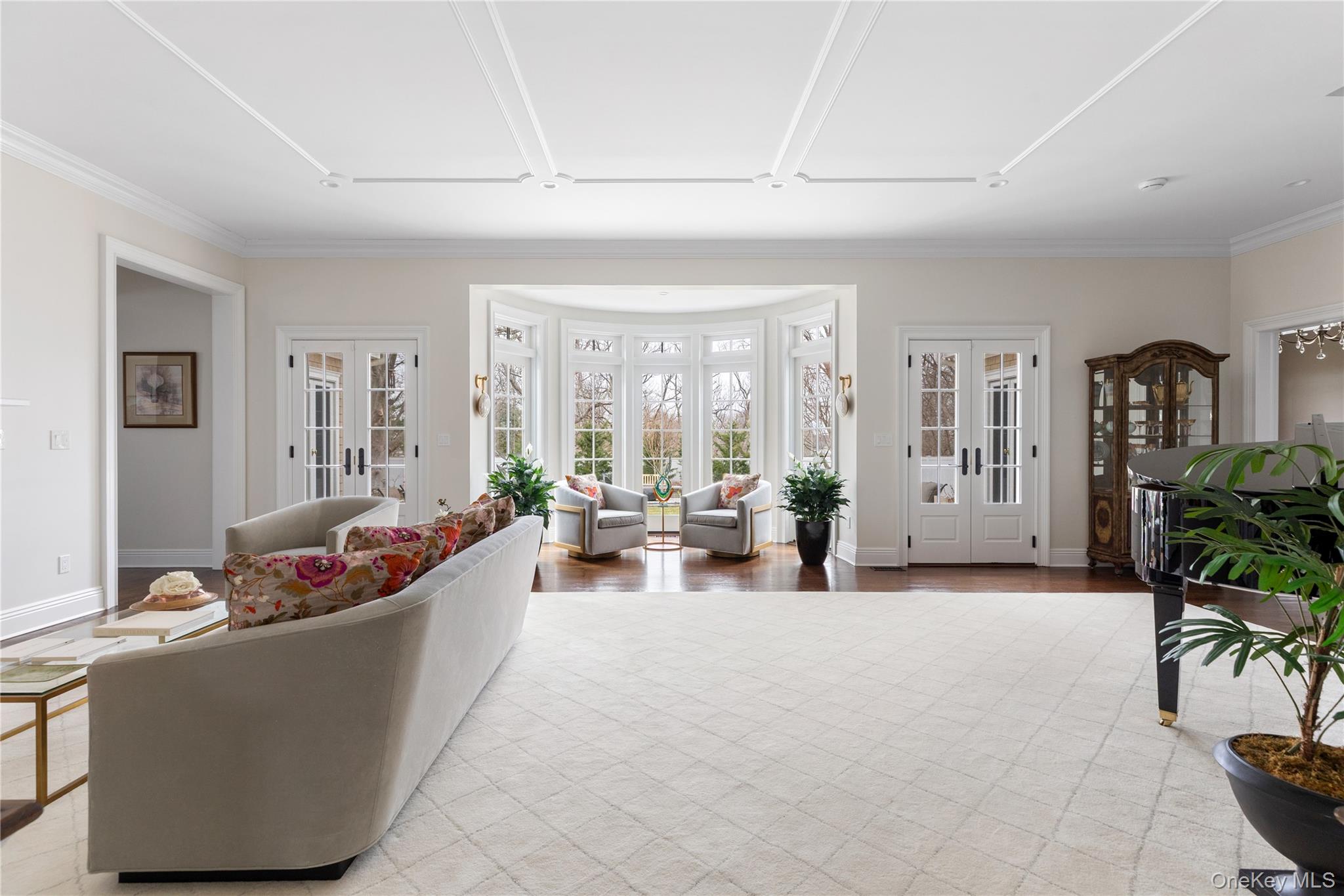 84 Cove Neck Road Cove Neck, NY 11771 - Photo 6 of 48