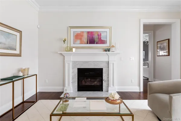 $4,450,000 | 84 Cove Neck Road, Cove Neck, NY 11771