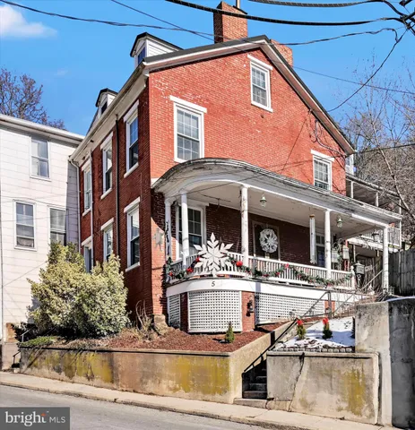 $300,000 | 5 Church Street, Glen Rock, PA 17327