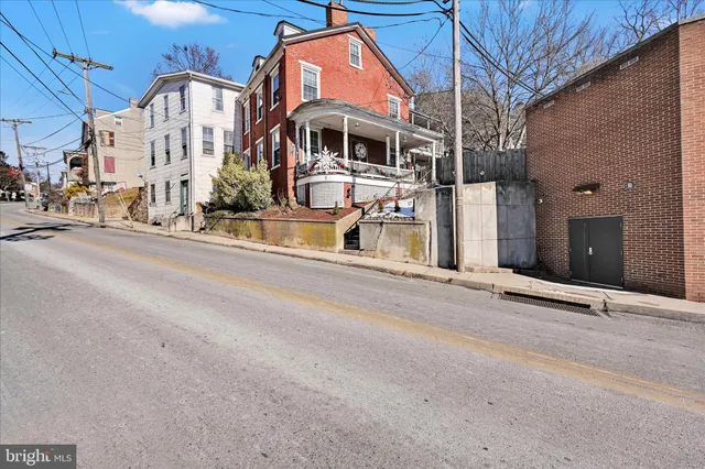 $300,000 | 5 Church Street, Glen Rock, PA 17327