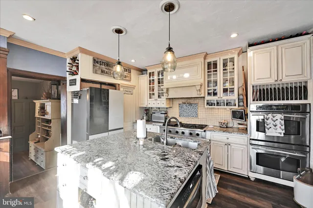 $300,000 | 5 Church Street, Glen Rock, PA 17327