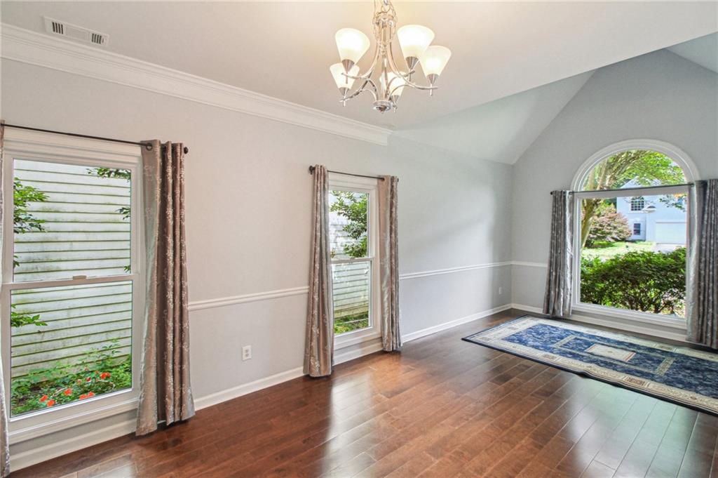 2979 Rosebrook Drive Decatur, GA 30033 - Photo 5 of 28