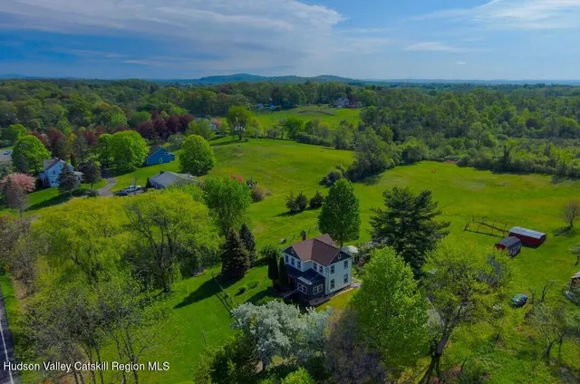 $495,000 | 4522 Highway 9G, Germantown, NY 12526