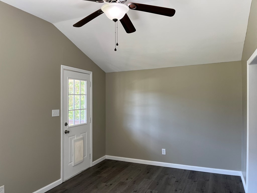1555 Ponderosa Road Del Rio, TN 37727 - Photo 19 of 30 Gallery Image 19