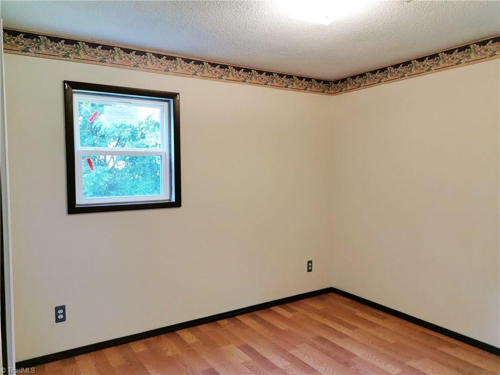 192 Spring Garden Circle High Point, NC 27260 - Photo 6 of 8 Gallery Image 6