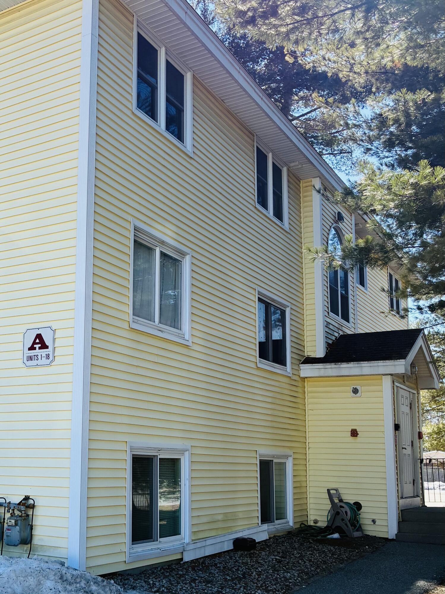 18 Smithwheel Road, Unit 16 Old Orchard Beach, ME 04064 - Photo 11 of 12 erica5