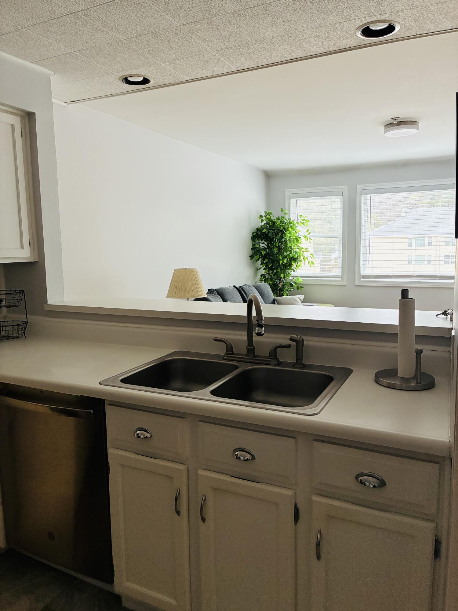 18 Smithwheel Road, Unit 16 Old Orchard Beach, ME 04064 - Photo 8 of 12 ericakit1