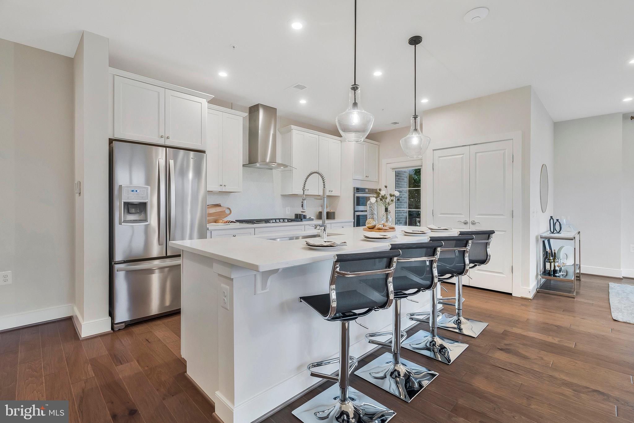 2319 Field Point Road, Unit 104 Herndon, VA 20171 - Photo 4 of 33 Gallery Image 4