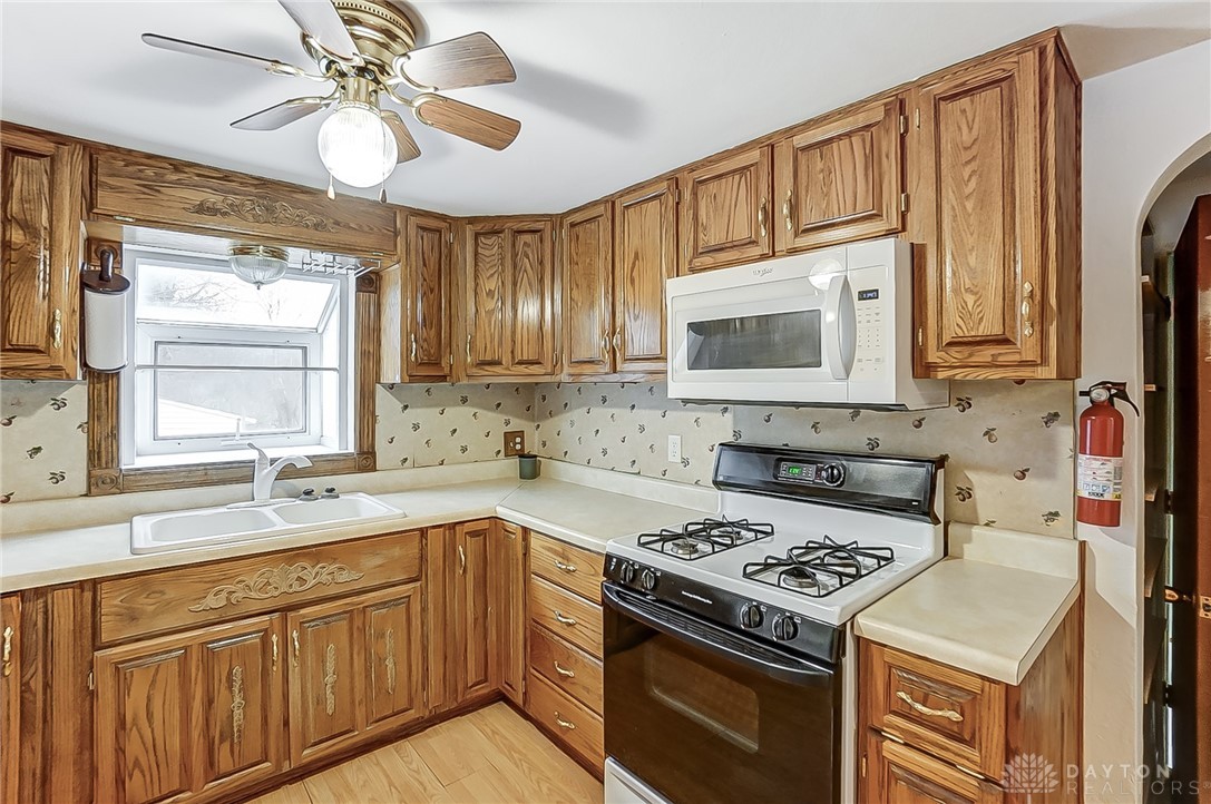 1375 South Alcony-Conover Road Troy, OH 45373 - Photo 10 of 42