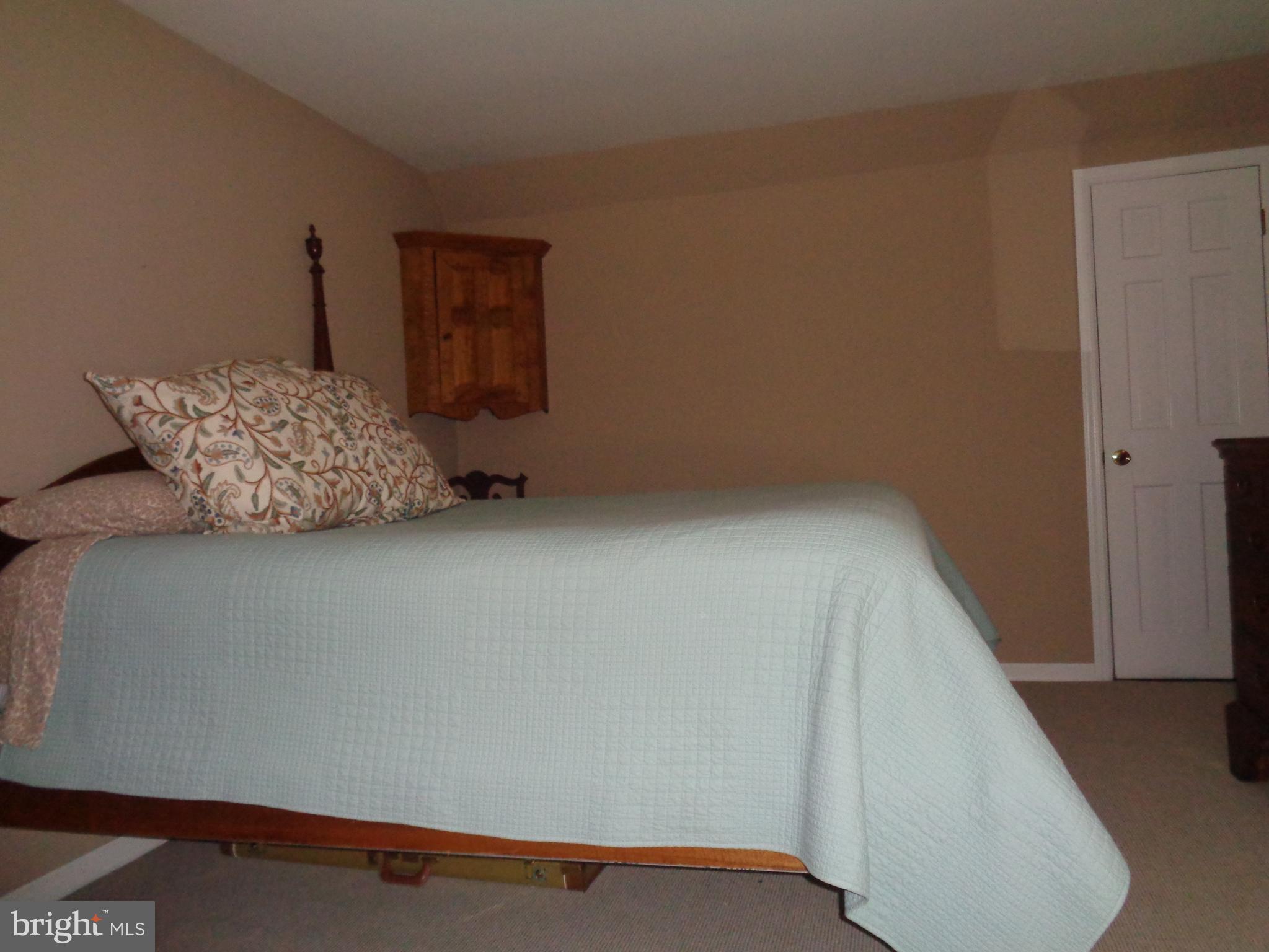 908 Armstrong Road Carlisle, PA 17013 - Photo 18 of 35 Gallery Image 18