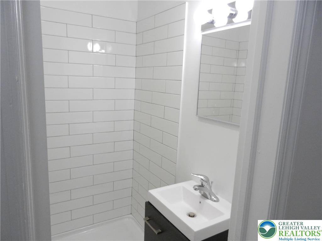 1244 Seidersville Road Bethlehem, PA 18015 - Photo 10 of 17