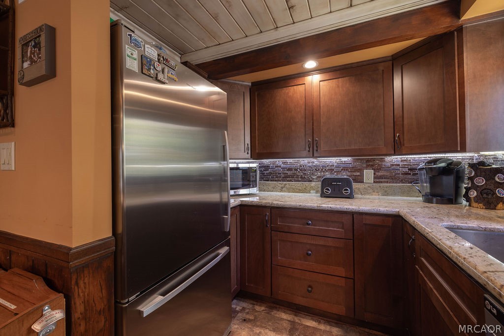 802 Conklin Road Big Bear Lake, CA 92315 - Photo 30 of 52