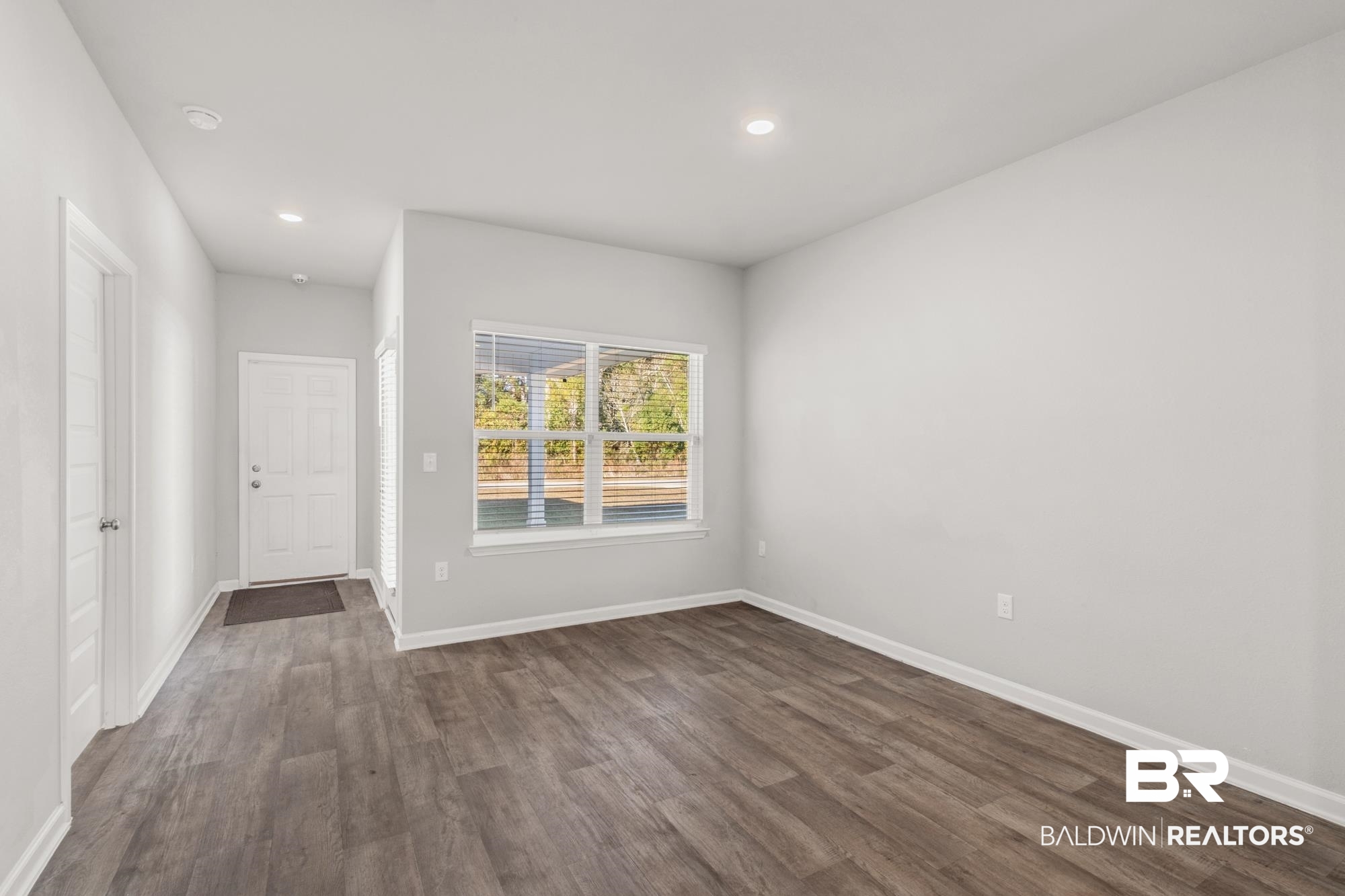 24007 Veranda Circle Elberta, AL 36530 - Photo 9 of 25 Dining Room