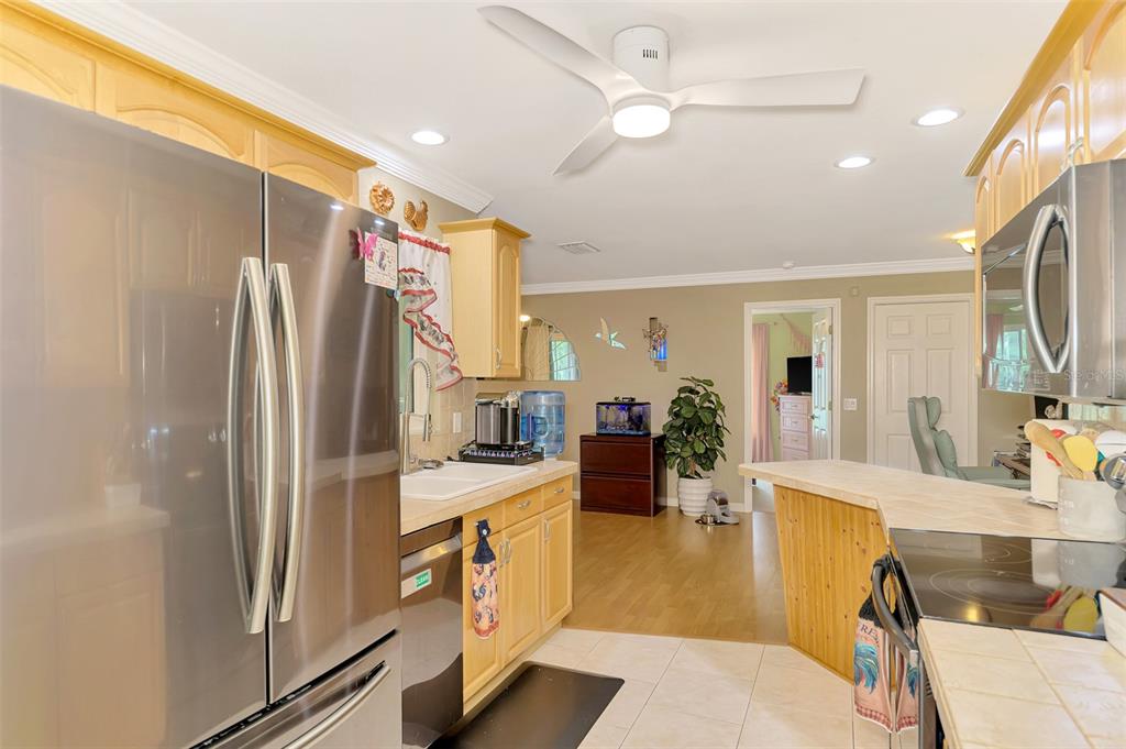 411 Nightingale Road Venice, FL 34293 - Photo 17 of 37