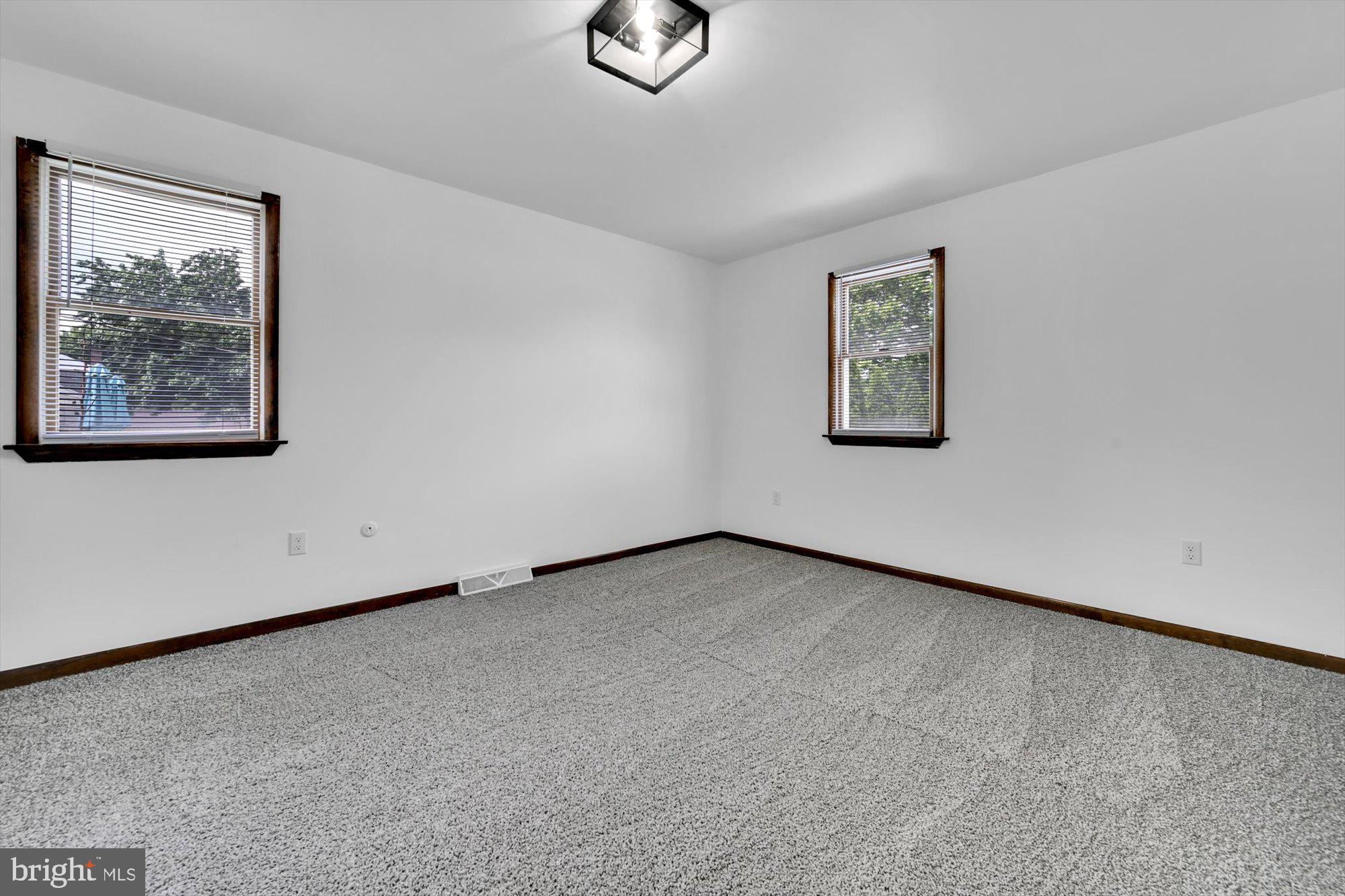 1200 Ruth Street Reading, PA 19608 - Photo 12 of 26