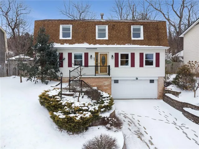 $359,900 | 564 Shumaker Drive, Monroeville, PA 15146