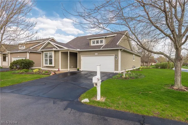 $430,000 | 2100 Hathaway Court, Avon, OH 44011