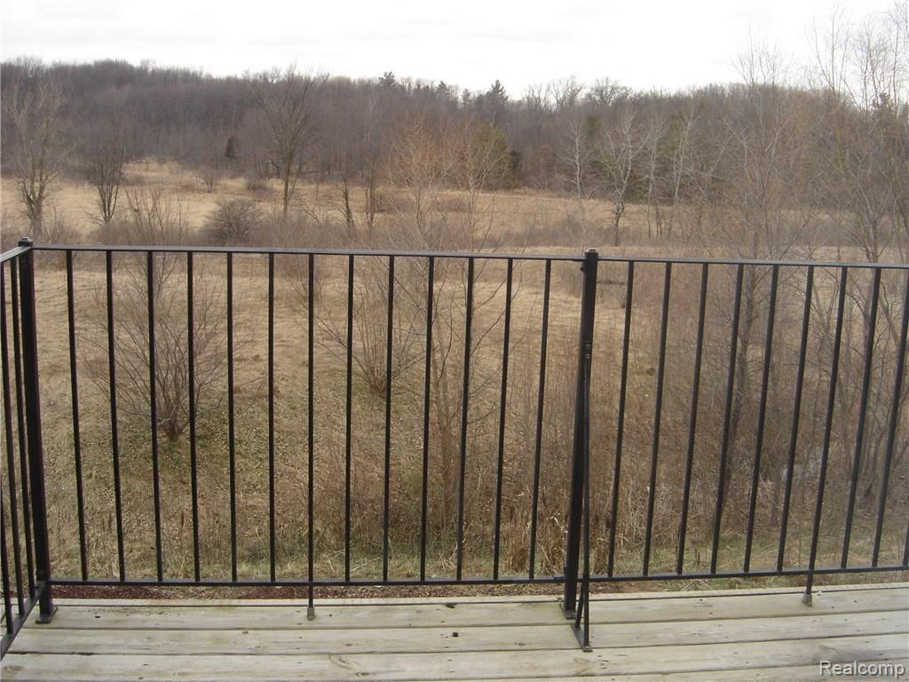10105 Ridge Run Street, Unit 14 Howell, MI 48855 - Photo 4 of 16 2016-02-08 15.13