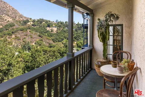 $1,595,000 | 3468 Troy Drive, Los Angeles, CA 90068