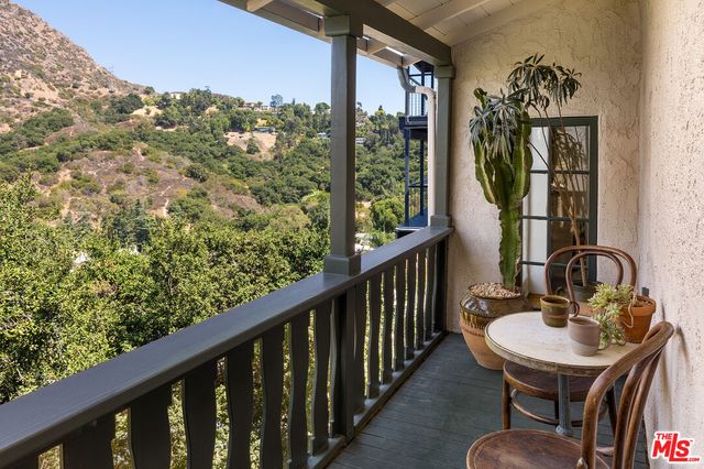 $1,595,000 | 3468 Troy Drive, Los Angeles, CA 90068