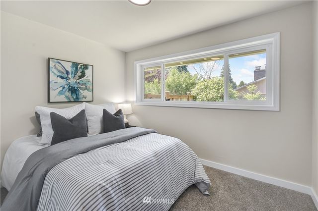 $730,000 | 21512 54th Place West, Mountlake Terrace, WA 98043