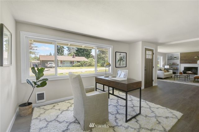 $730,000 | 21512 54th Place West, Mountlake Terrace, WA 98043