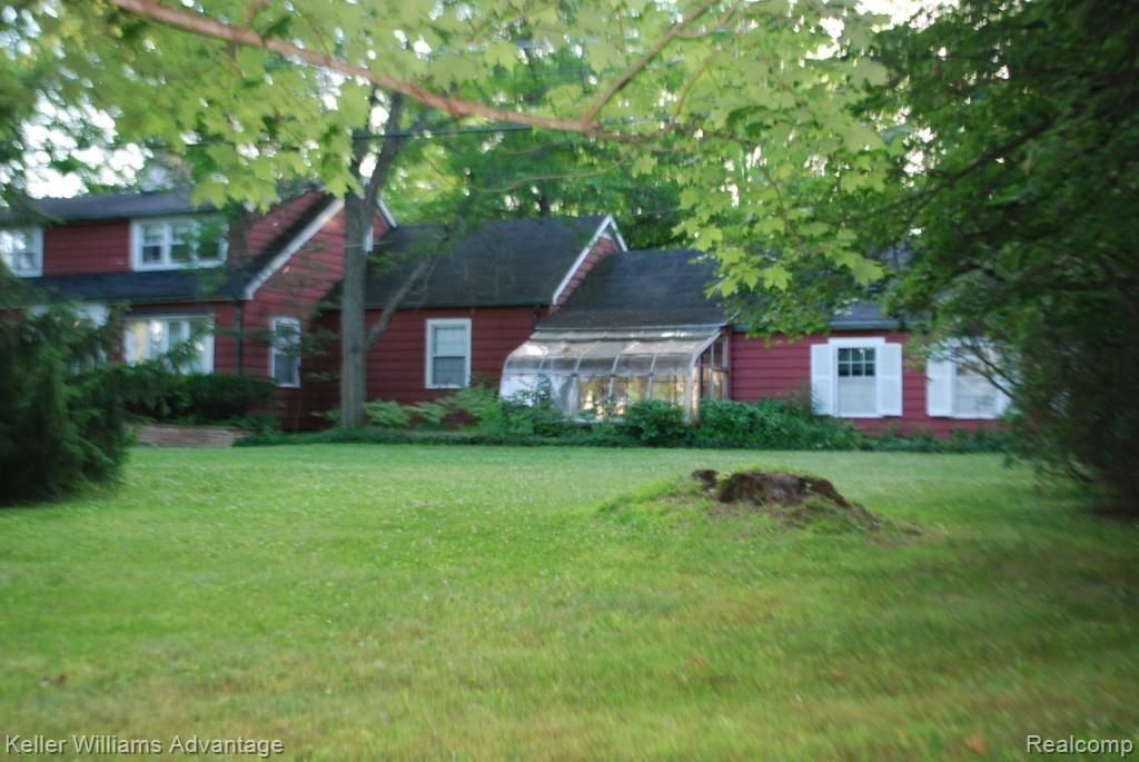 30941 Pear Ridge Farmington Hills, MI 48334 - Photo 1 of 62