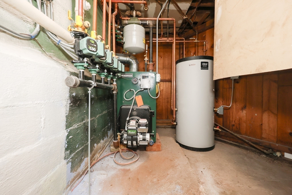 194 Lake Street Peabody, MA 01960 - Photo 22 of 27