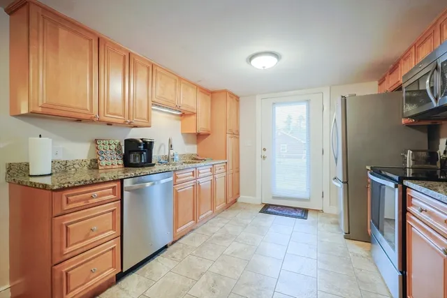 $849,900 | 194 Lake Street, Peabody, MA 01960