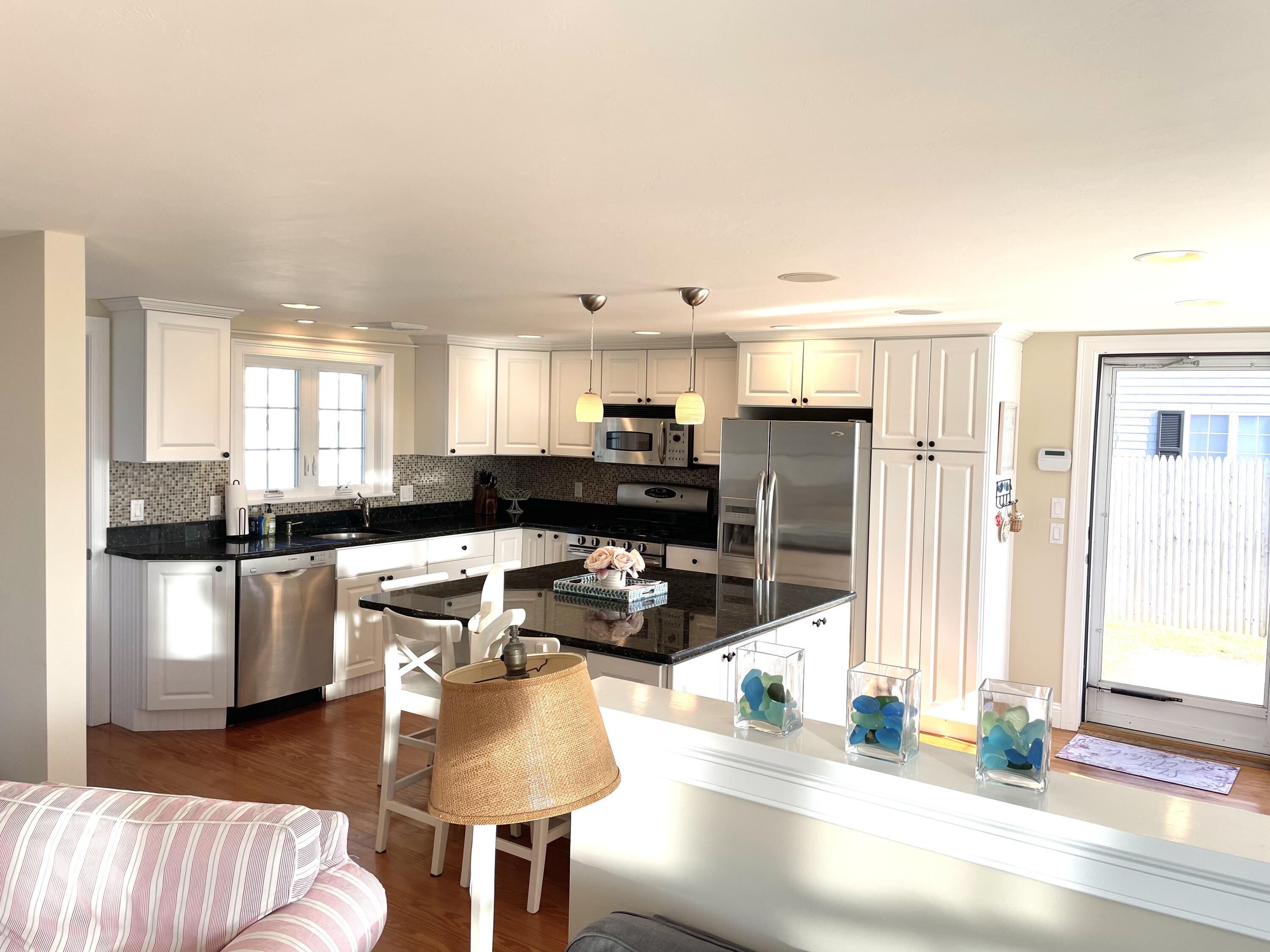 32 Surfside Road West Dennis, MA 02670 - Photo 21 of 31 IMG_E1929